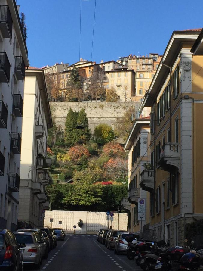 “Dietro l’angolo” Charme&Relax nel centro città Bergamo Esterno foto